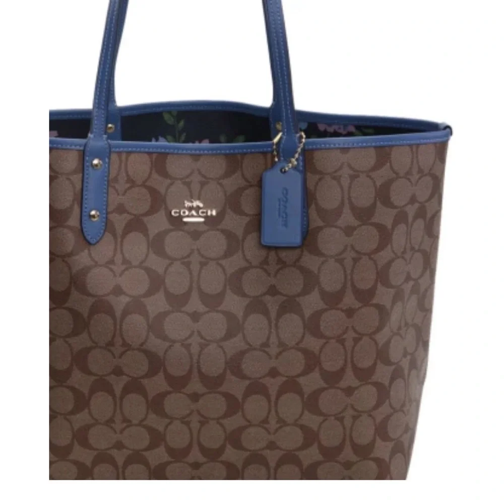 Nwt Coach REVERSIBLE CITY TOTE IN SIGNATURE CANVAS WITH PEONY PRINT - Picture 2 of 6